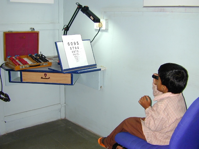 low-vision-vision-rehabilitation-aravind-eye-care-system